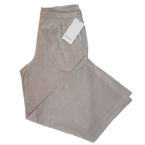Lululemon scuba wide leg pant velvet cord, rivers tone. NWT. - Picture 12 of 12